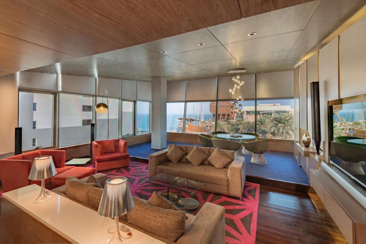 כוויית Radisson Blu Hotel, Kuwait מראה חיצוני תמונה The W Suite