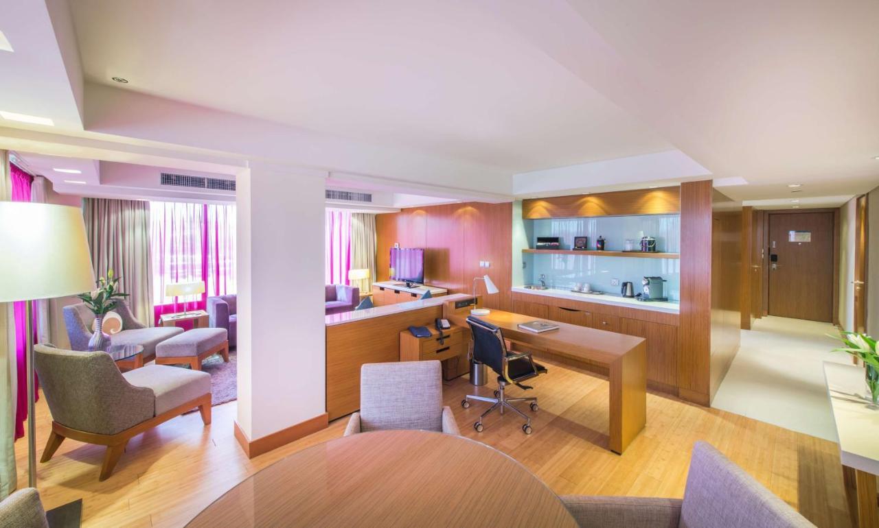 כוויית Radisson Blu Hotel, Kuwait מראה חיצוני תמונה