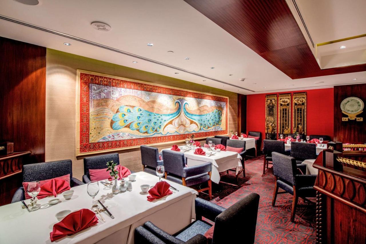 כוויית Radisson Blu Hotel, Kuwait מראה חיצוני תמונה The interior of the restaurant