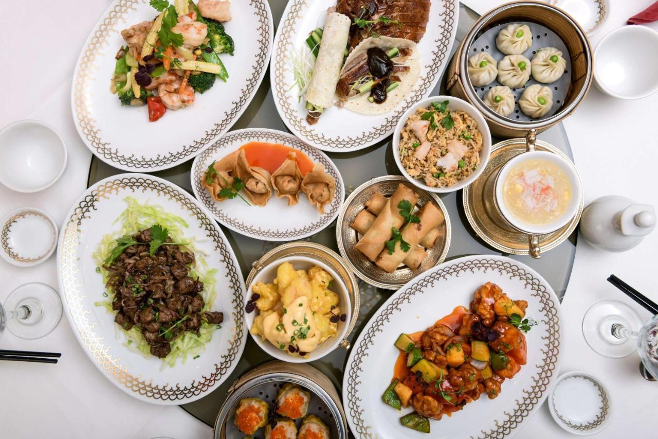 כוויית Radisson Blu Hotel, Kuwait מראה חיצוני תמונה A selection of dim sum