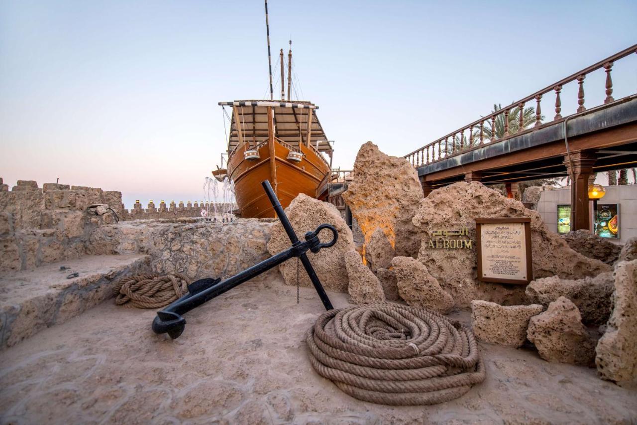 כוויית Radisson Blu Hotel, Kuwait מראה חיצוני תמונה The fort's dock